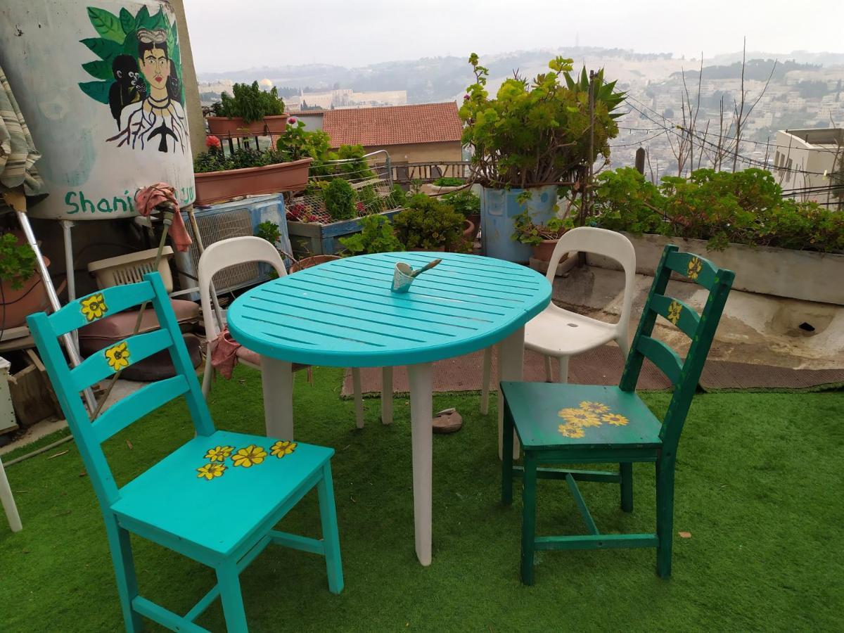 Ferienwohnung Cozy Garden Jerusalem Exterior foto